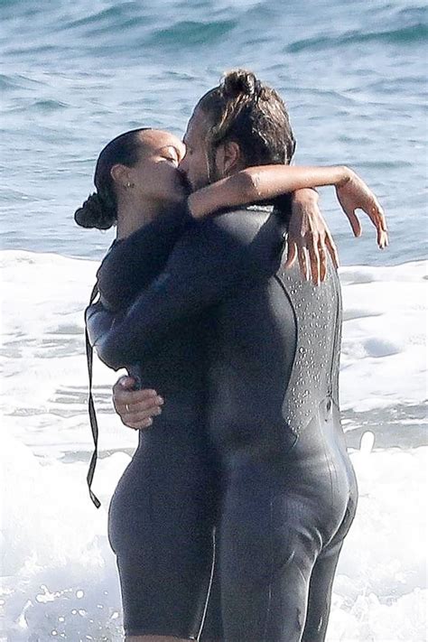Zoe saldana apologises for playing nina simone in controversial biopic. Zoe Saldana - Surf Session in Malibu 09/20/2020 • CelebMafia