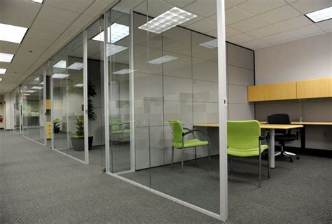 Glass Cubicles In 2020 Cubicle Room Divider Glass Wall