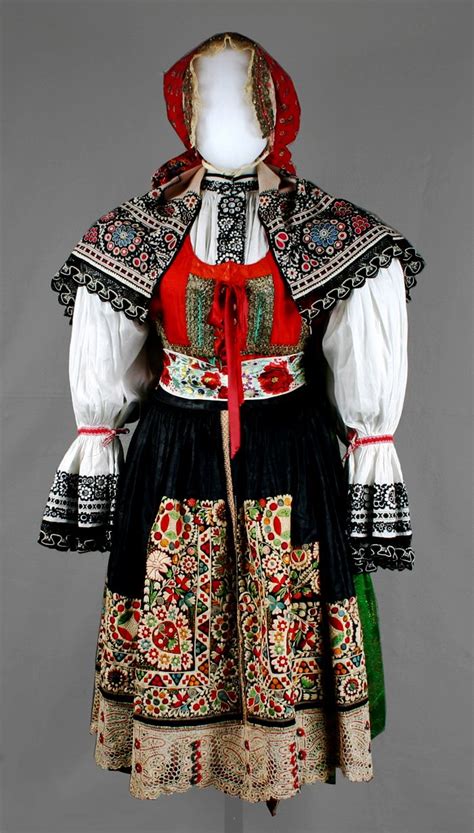 Moravian Folk Costume 1900 1925 T Of Mrs Olga Dana 1957168 170f