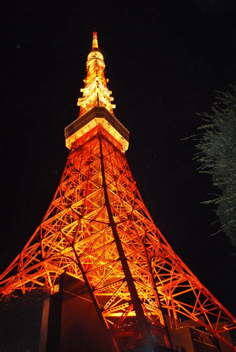 Torre De Tokyo Por La Noche Tokyo Tower Tower Tokyo