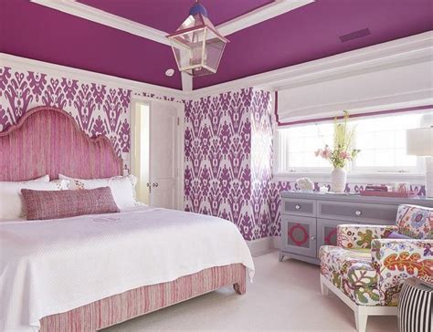 Cheerful designs and patterns in light colors can give the bedroom a feminine look that will suit it can look very feminine and girly. Purple Bedrooms Tips and Photos for Decorating