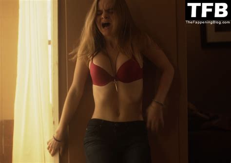 Kerris Dorsey Topless Sexy Collection 19 Photos TheFappening