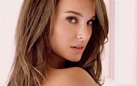 All About Celebrity Natalie Portman Height Weight Body Measurements