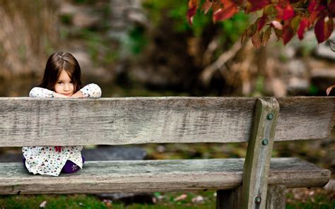 Mood Kids Photo Girl Look Park Forest Smile Sitting Bench Hd Love