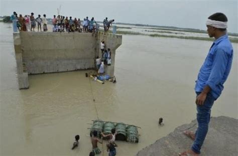 Au Moins 700 Morts Dans Les Inondations En Asie Du Sud