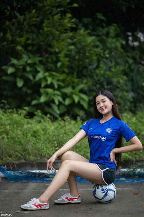 chelsea fc team chelsea fans football girls football fans myanmar traditional dress