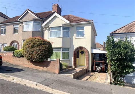Cj Hole Southville 3 Bedroom House For Sale In Aylesbury Crescent