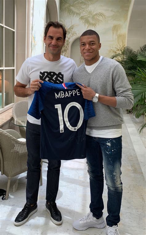 Check this player last stats: ¿Cuánto mide Kylian Mbappé? - Real height