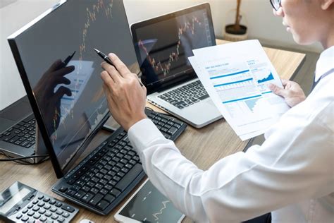 Before going live, you need to practice forex trading using a demo account for some time, until you feel confident with your trading strategy. Multi Account Manager (MAM) for MetaTrader 4 (MT4) and How ...