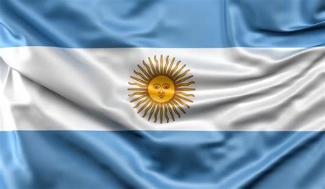 Historia argentina y el mundo contemporáneo. Cuáles eran los verdaderos colores de la primera bandera ...