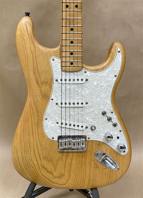 1976 Fender Stratocaster Hardtail Chicago Pawners And Jewelers