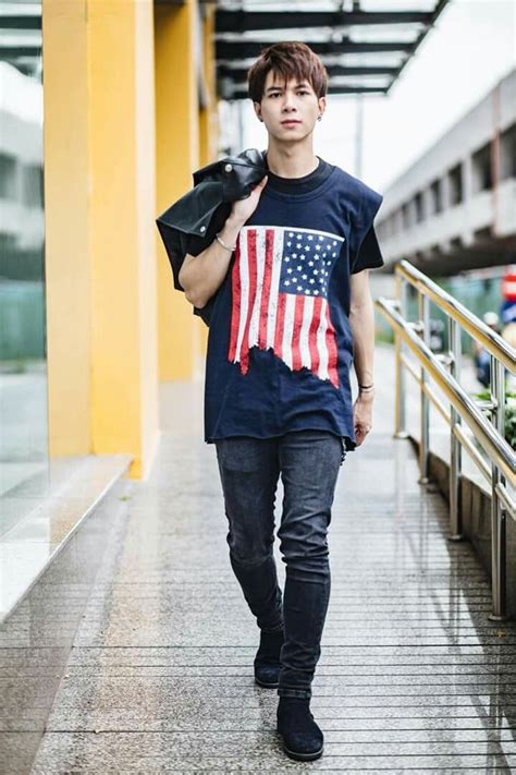 Bùi anh tú (atus) (tên thật là bùi anh tú, sinh ngày 03/10/1993 tại hà nội), là nam diễn viên, ca sĩ trẻ người việt nam. Ý tưởng của Hânn Hânn (Atus) trên ♎ Anh Tú ♎ (Atus) | Tượng