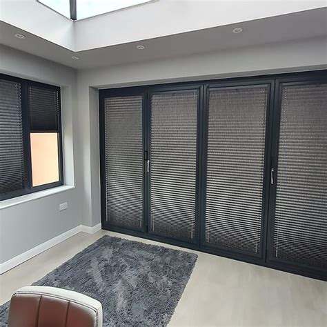 Installation Of Perfect Fit Metal Venetians Bell Blinds