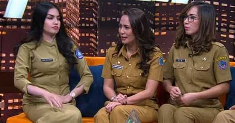 11.4 pegawai yang diarahkan menjalankan kerja lebih masa, bayaran lebih masa boleh dibayar tertakluk kepada peraturan semasa berkaitan bayaran lebih masa tanggungjawab ketua jabatan. Mengapa Milenial Masih Mendambakan Kerja Kantoran dan Jadi ...