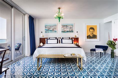 See all 17,317 apartments in miami, fl currently available for rent. A Miami Beach Apartment That Matches the Ocean | Apartment ...