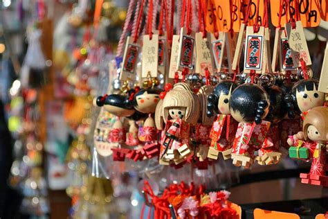 Best Souvenirs From Japan The Affordable Options Travelling Dany