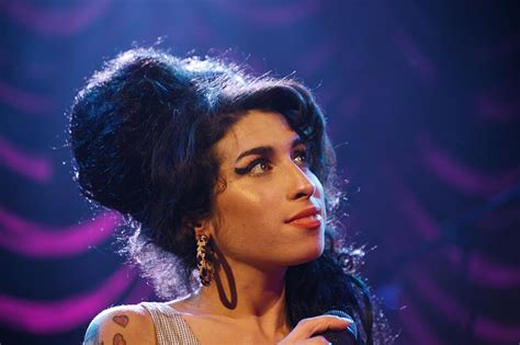 Amy Winehouse Confused By Undefined Relationship With Queer Friend New Documentary Reveals