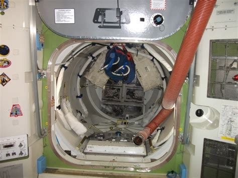 Download Entrance to the ISS. | Washing machine, Home appliances ...