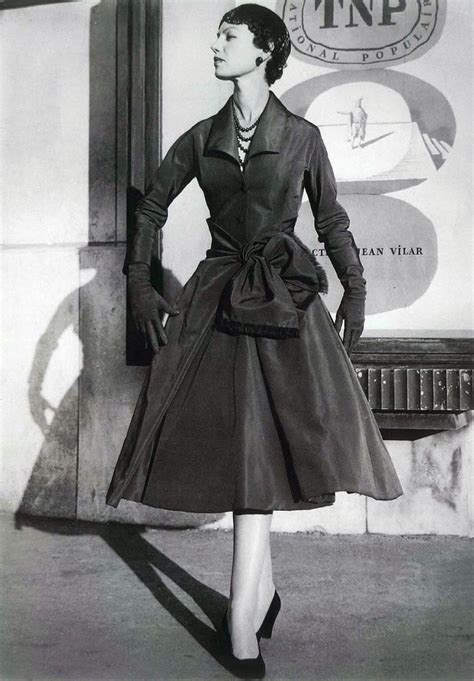 The Golden Age Of Couture Paris And London 1947 1957 Dior Fashion