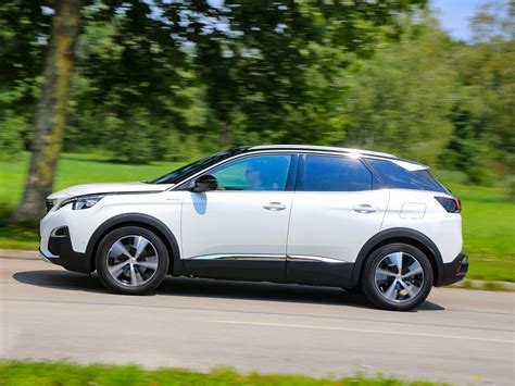 Im peugeot 3008 steckt zwar die technik aus dem 308, die ist aber an den entscheidenden stellen weiterentwickelt worden. Peugeot 3008 GT HYBRID4 300 e-EAT8 - Testbericht - AutoGuru.at