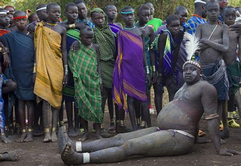 Ethiopian Tribe Have A Ritual Where Men Compete To Put On Weight Ladbible