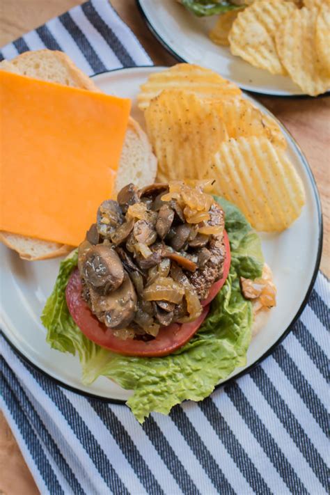 A cheesy interior with onion, mushroom, and ham turns these patties. Slow Cooker Herbed Mushrooms and Onions - The Magical Slow Cooker