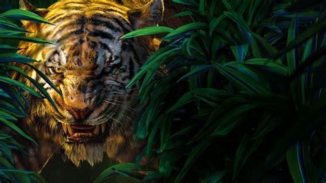 Closeup Photo Of Tiger Face In The Middle Of Green Leaves In Jungle 4k