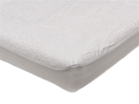 Courtesy of this hippychick mattress protector for bedwetting, the little ones can sleep comfortably while you know that the mattress has excellent protection. Terry Towelling Poly Cotton Mattress Protectors Absorbs ...