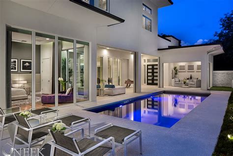 Another Amazing Modern Home By The Phil Kean Design Group Uneek