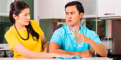 Maybe you would like to learn more about one of these? 5 Sikap egois yang ditunjukkan pria pada wanita | merdeka.com