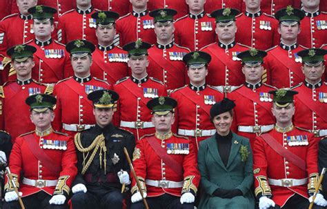 Original 1980s Era British Army Irish Guards Officers Enamel Uniform