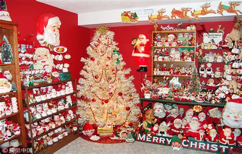 Christmas all year round US woman owns 1,200 Christmas decorations