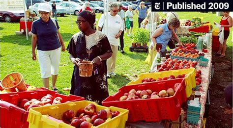 In Hudson Valley Farmers Markets Offer Local Food And Local Chat
