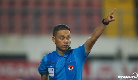 Vòng 10 v.league 2021 có không ít cuộc đối đầu hấp dẫn, nhưng nóng và được chờ đợi nhất dĩ nhiên là màn vài năm gần đây hagl được ví là đối thủ vừa miếng, là miếng mồi ngon với hà nội. VFF đổi trọng tài chính trận HAGL vs Hà Nội FC