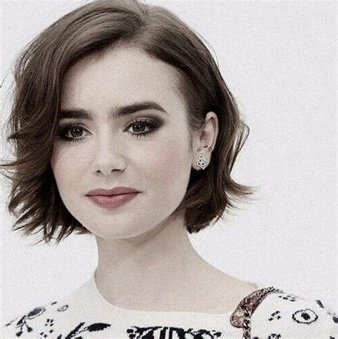 Thick straight hair looks so beautiful in a solid color when there are textured layers involved. 55 Ravishing Short Hairstyles for Ladies with Thick Hair ...