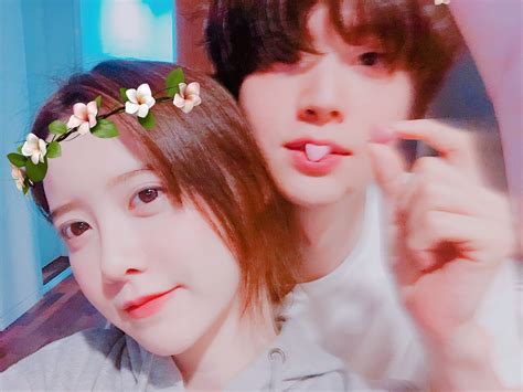 After rumors spread about the reported new star couple, ahn jae hyun's agency hb entertainment confirmed that they are dating. Ku Hye Sun And Ahn Jae Hyun Celebrate Their 2nd Wedding ...