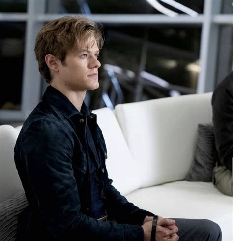 Manning in son of the south (2020). Pin von S.s auf Lucas till in 2020
