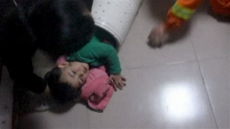 Rescue Crew Frees Girl Stuck In Washing Machine Video On