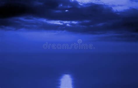 Moonlight Reflecting In The Sea Stock Image Image Of Taiwan Moon