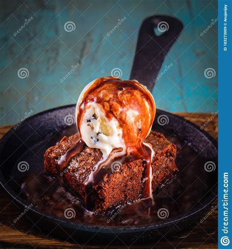 Sizzling Brownie Stock Image Image Of Sweet Sweetlover 183273009