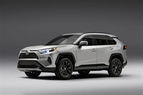 2022 Toyota Rav4 Gets Se Hybrid Feature And Appearance Updates Motor