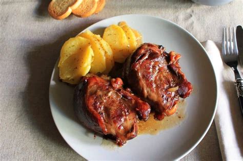 Podemos pedir a nuestro carnicero que. Receta de Carrilleras de Cerdo al Vino Blanco Exquisitas y ...