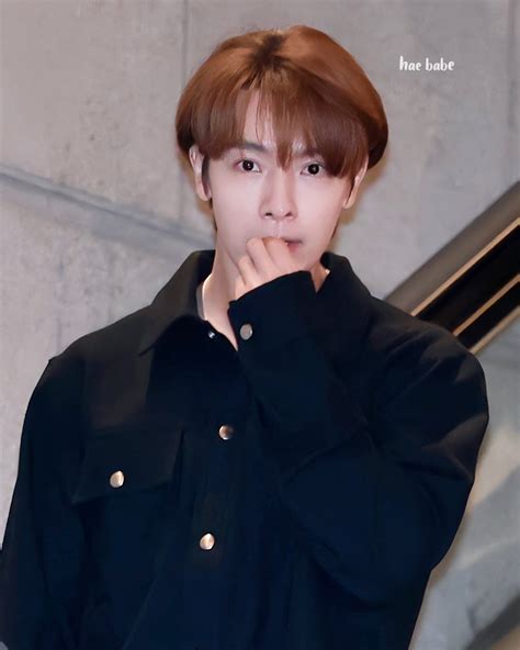 𝐦𝐢𝐧𝐚 On Twitter Submissive Omega Donghae