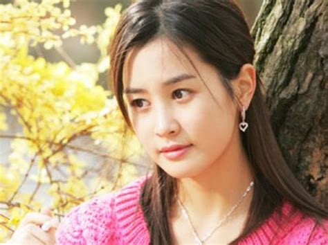 Find out our pretty and popular actresses who are blessed with beautiful bare korean actresses are definitely beautiful. MBLEDUG-DUG: Top 10 Most Beautiful Korean Women