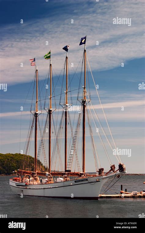 Four Masted Schooner Hi Res Stock Photography And Images Alamy