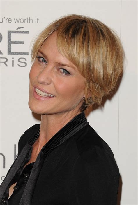 To make a hairstyle wavy. Layered Short Choppy Razor Cut for Mature Lady - Robin ...