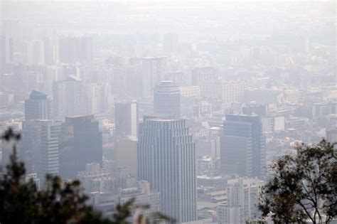 Se reportó un masivo corte de energía eléctrica en varias comunas de la región metropolitana. Investigan noticia falsa sobre "corte de luz" en Santiago ...