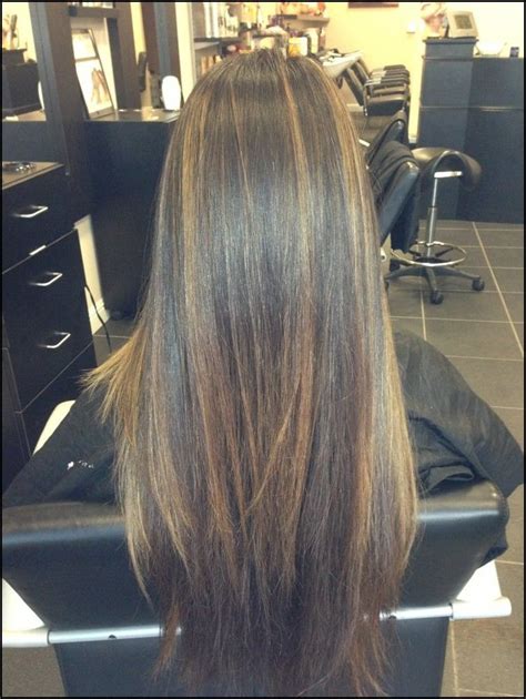 Geht es ums haare färben, ist balayage schon lange das unangefochtene. Balayage hairstyles for long dark hair - Frisuren Damen ...