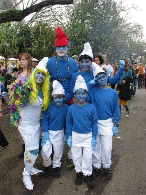 This is a guide about making a smurf costume. DIY Smurf Costume | Family halloween costumes, Family halloween, Smurf costume