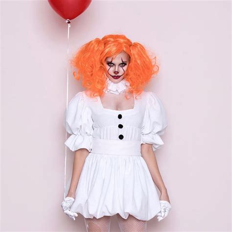 This Sexy Pennywise Costume Is Terrifying But Fierce At The Same Time